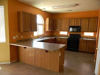 3rd image of 4925 E Meadow Creek Way