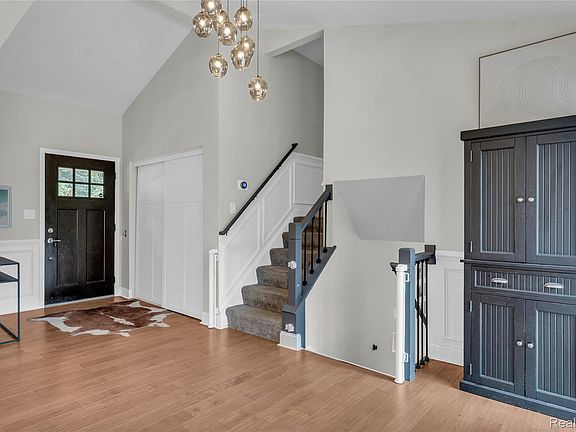 3rd image of 6736 Timber Ridge Dr