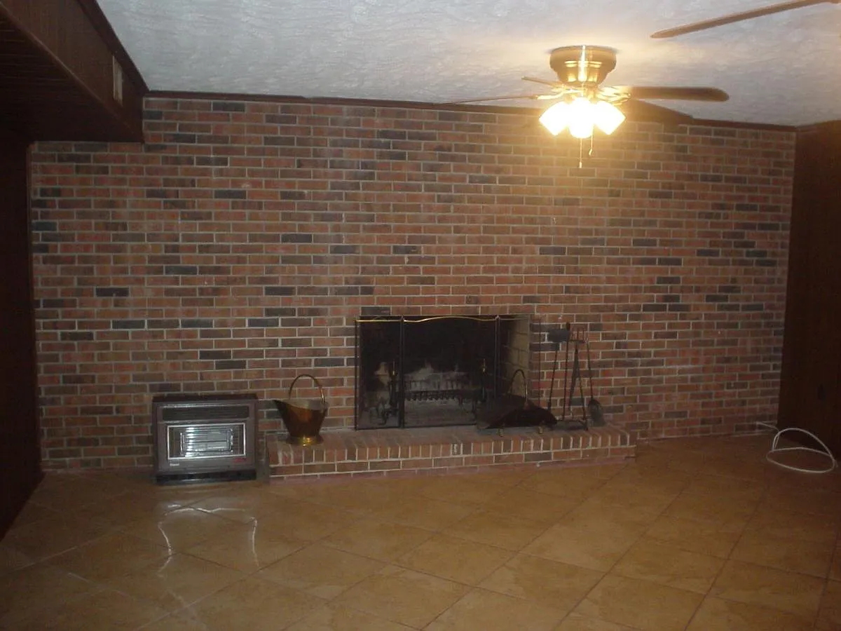 3 bed, 2.5 bath, 2675 sqft, $1,400 — Photo 2