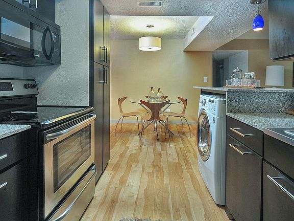 5th image of 1497 Royal Crest Dr
