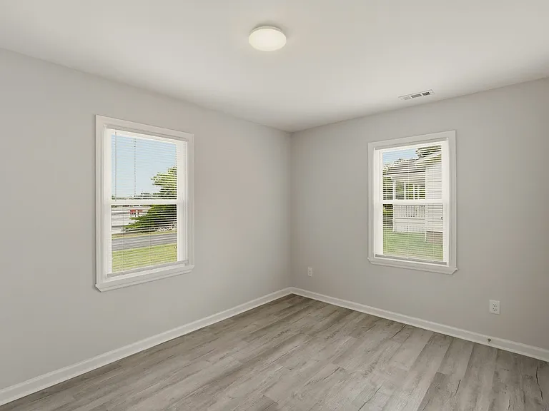 2609 Linda Ave — Photo 15
