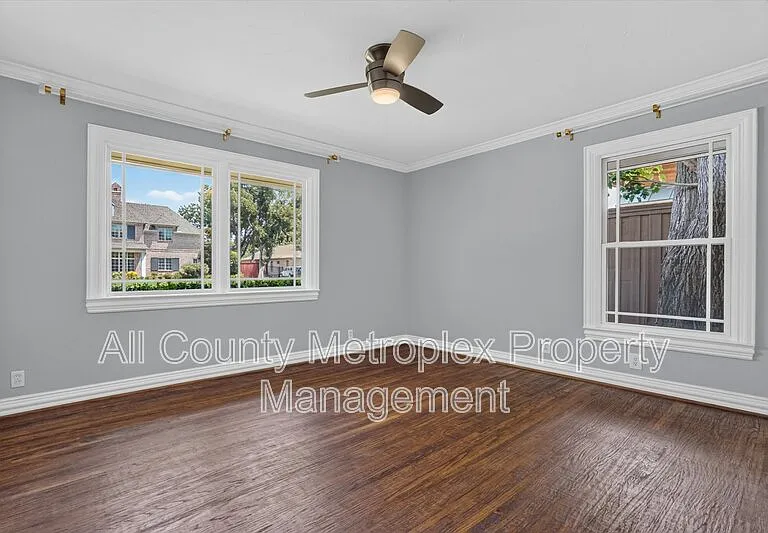5804 Norway Rd — Photo 16