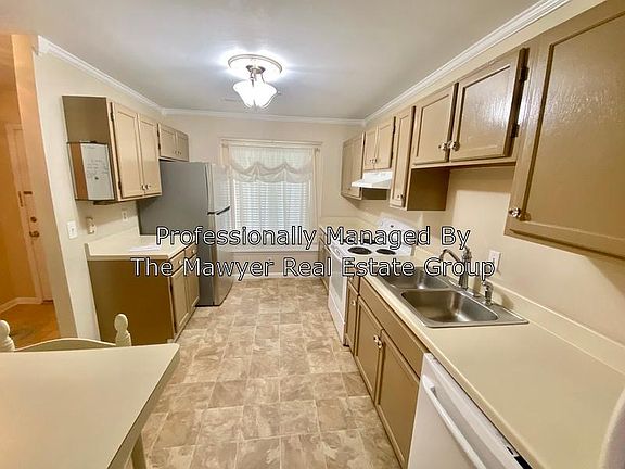 3rd image of 1917 Airy Cir