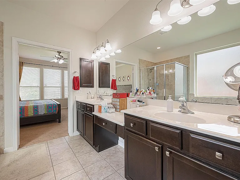 15627 Huddleston Dr — Photo 14