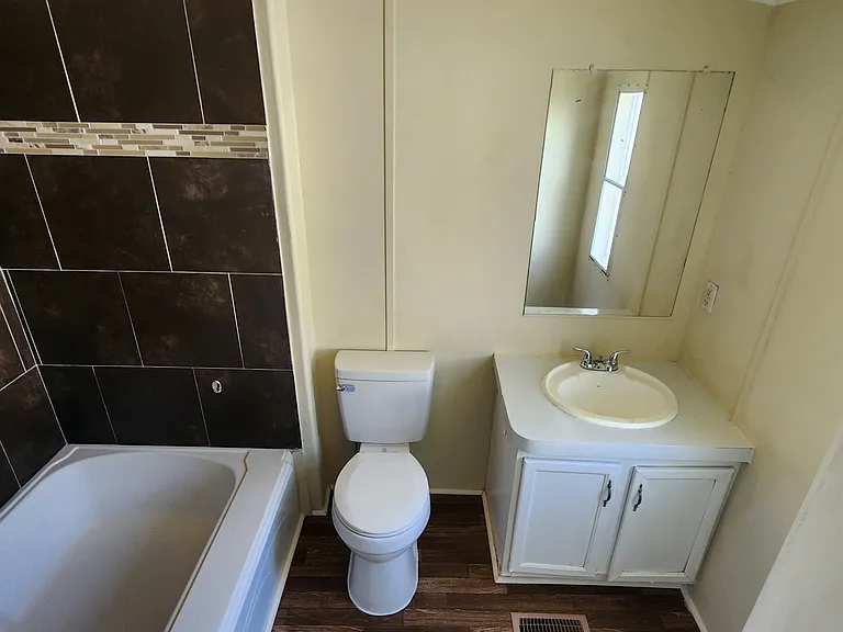 2900 N Union St #12 — Photo 7