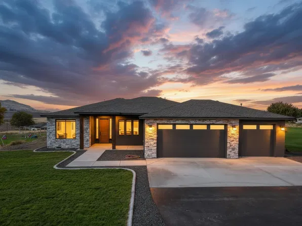 43860 N Whan Rd, Benton City, WA 99350