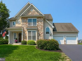 308 Bloomfield Dr, Lititz, PA 17543