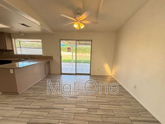 4th image of 23262 Lena St