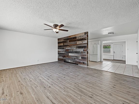 5th image of 1008 E FRIAR Avenue