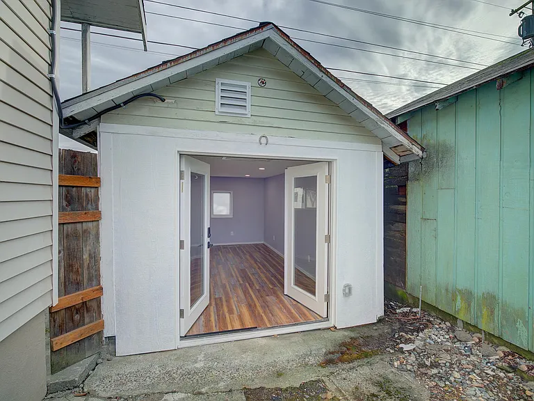 2125 Cedar St #2 — Photo 31