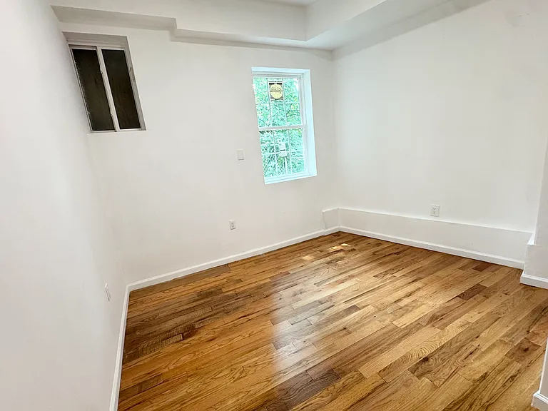 210 Corson Ave #1 — Photo 5