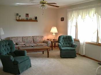3rd image of 9770 Shelley Rd