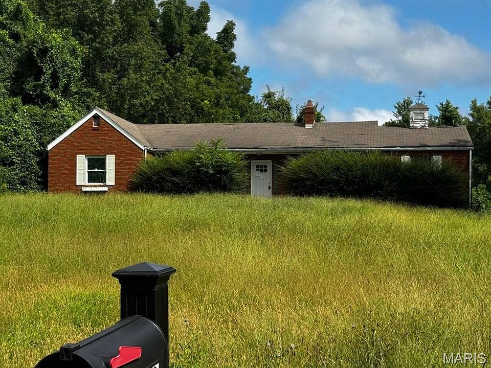 1st image of 1823 Parker Rd