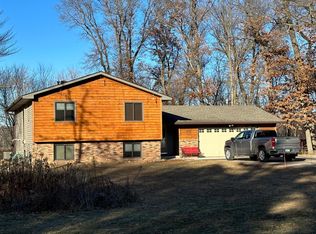 8845 168th Ln NE, Columbus, MN 55025