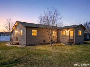 1980 Parker Dr, Wayland, MI