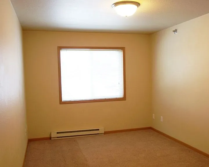 Belcastle Apartments — Photo 53
