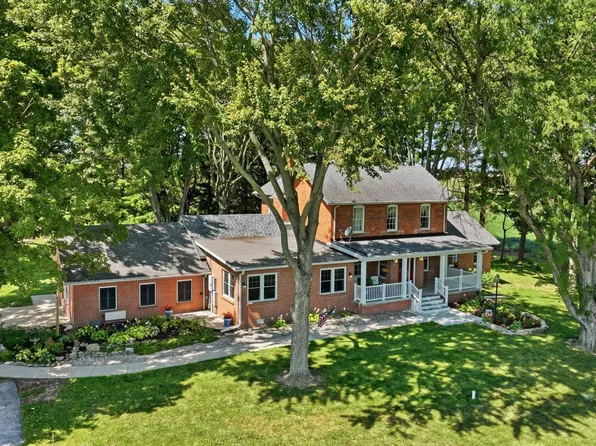 14921 Silverwood Rd, Pemberville, OH 43450