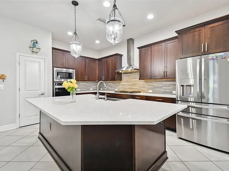 2776 Satilla Loop — Photo 11