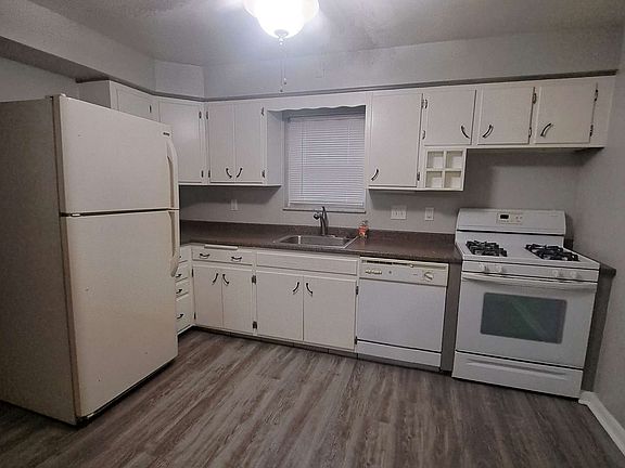 4th image of 1116 Berkshire Ave #A