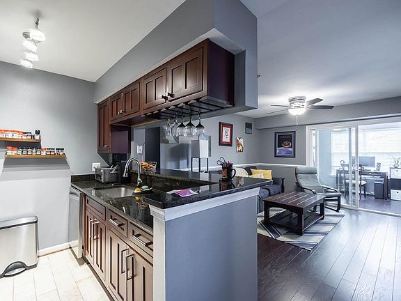 5th image of 3311 Wyndham Cres #3193