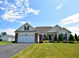 1526 Flynn Rd, Rochester, NY 14612