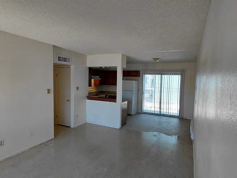 1301 E Drexel Rd #103 — Photo 3
