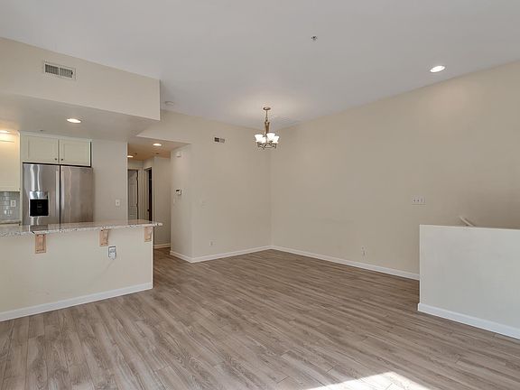 5th image of 2222 Newport Way NW