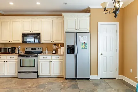 3883 Napa Dr — Photo 3