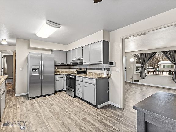 4th image of 2155 Pueblo Dr