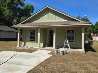 4482 Oak Ln, Milton, FL 32570