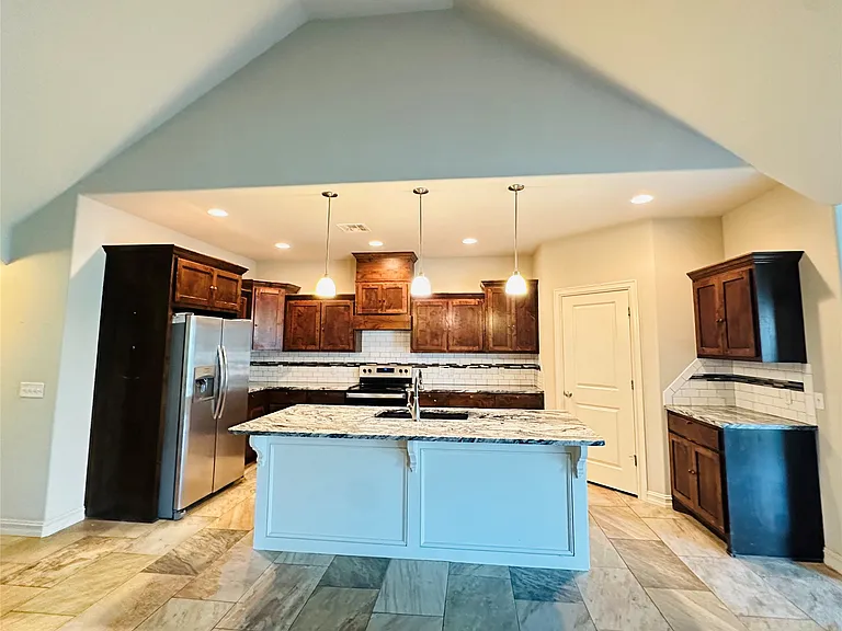 8111 N 75th East Ave — Photo 5