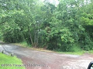 1st image of Old East End Blvd