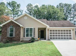 156 Carriage Hill Dr, Warner Robins, GA 31088