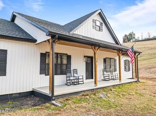 170 Wolf Hollow Ln, Jacksboro, TN 37757