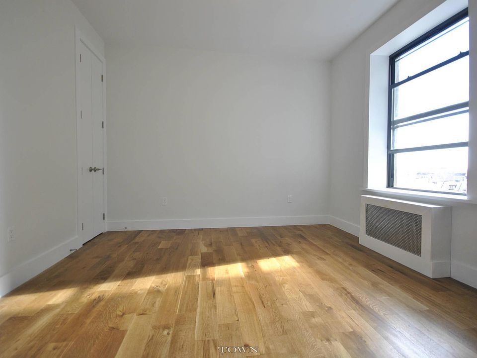 2nd image of 11 Maple St APT E2