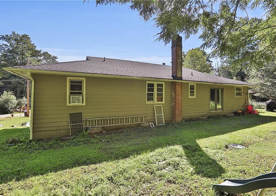 39 Edgewood Pl, South Fallsburg, NY 12779 MLS H6204589 Zillow