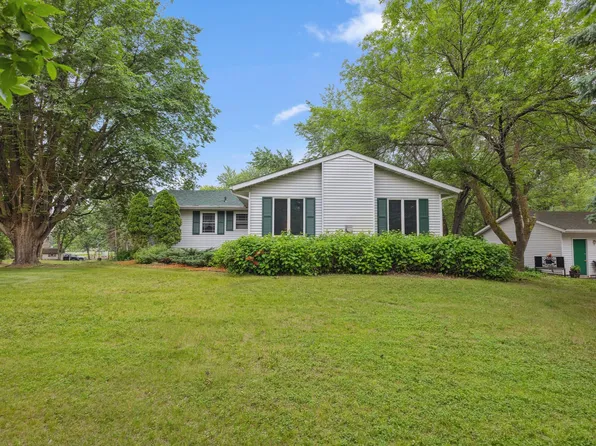 8685 79th St NW, Annandale, MN 55302