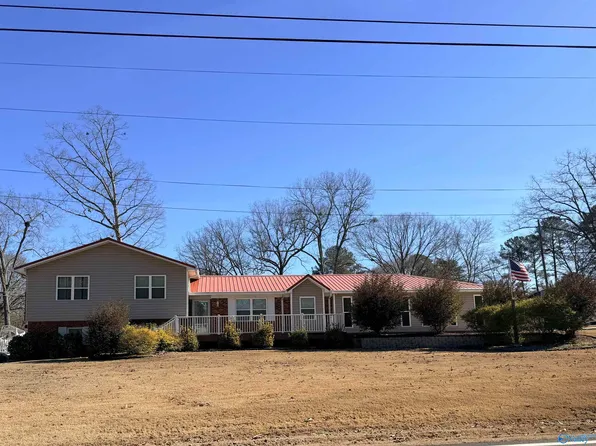 2029 Virginia Ln, Bessemer, AL 35023