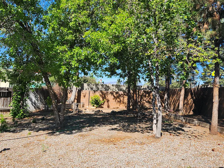 1418 Shady Oak Dr — Photo 21