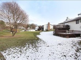 2333 Cedar Crest Dr NE, Grand Rapids, MI 49525