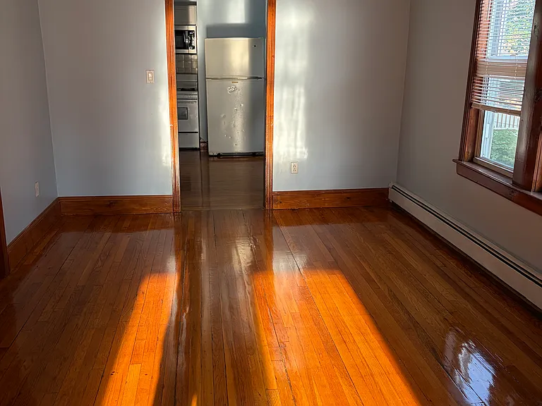 187 Glenway St #2 — Photo 7