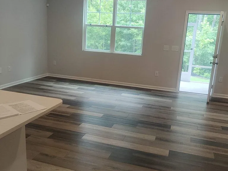 405 Hazy Hills Ln — Photo 6
