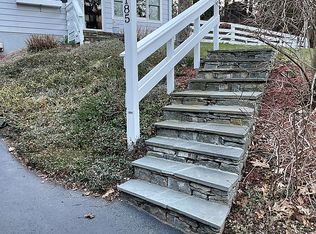 185 Riverhill Rd, Southbury, CT 06488