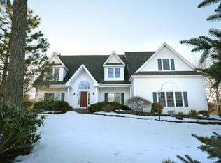 10 Jackson St, Hopkinton, MA 01748