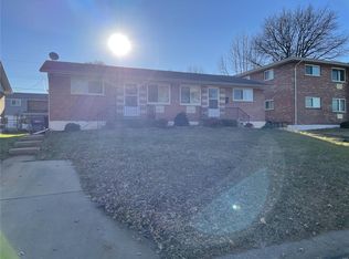 226 Carrington Ln, Saint Louis, MO