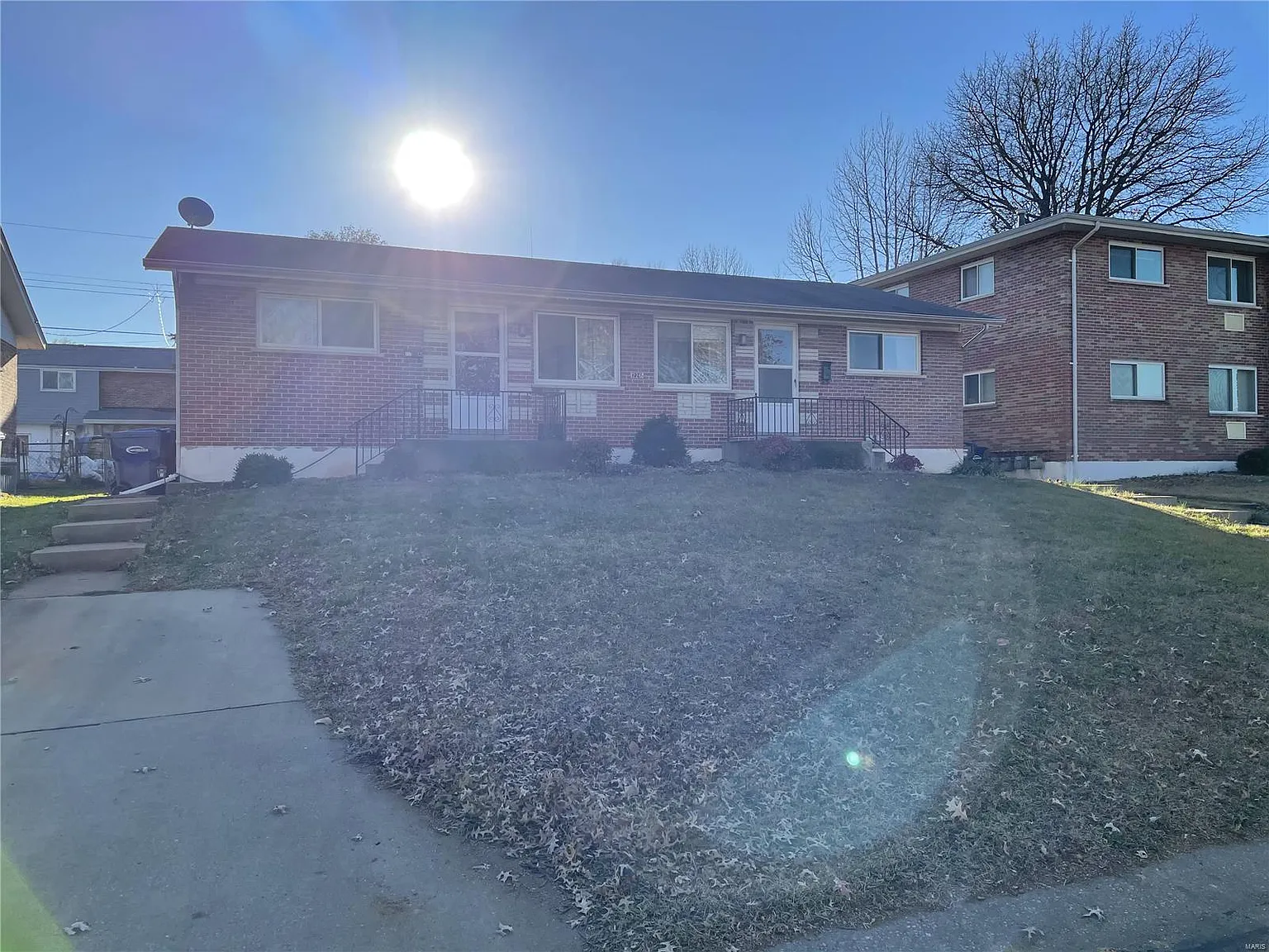 226 Carrington Ln photo 1