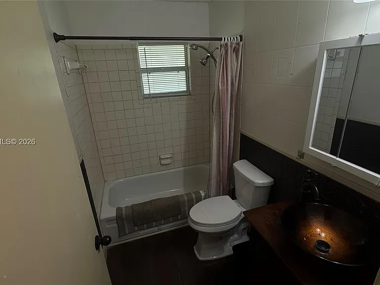 322 W Sample Ave — Photo 7