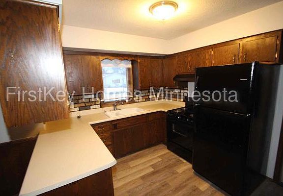 4th image of 5224 83rd Ave N