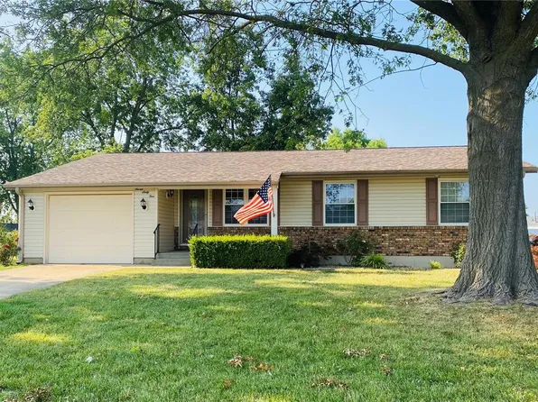 765 Claymont Dr, Ste Genevieve, MO 63670