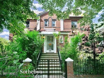 9803 69th Ave, Forest Hills, NY, 11375